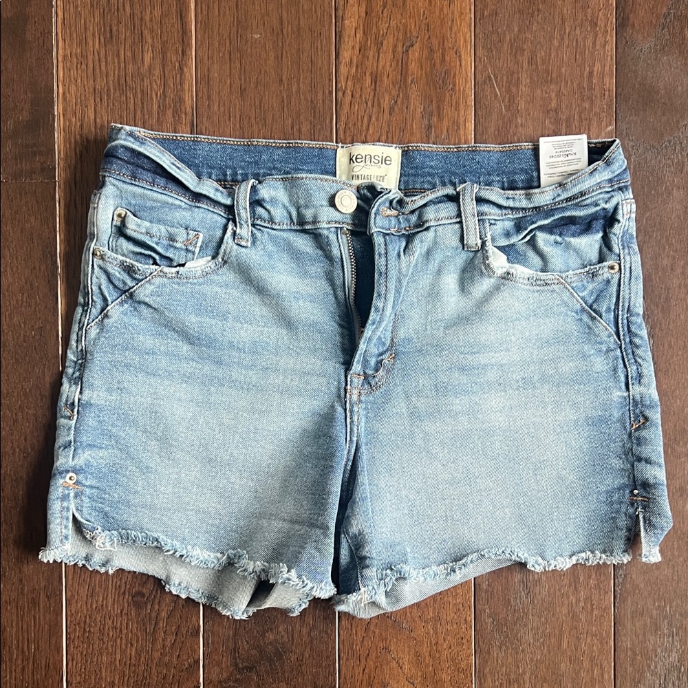 kensie Light Blue Denim Frayed Cutoff Shorts